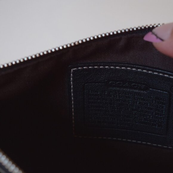 Coach Black Leather Wristlet With Brown Trim - Picture 15 of 15